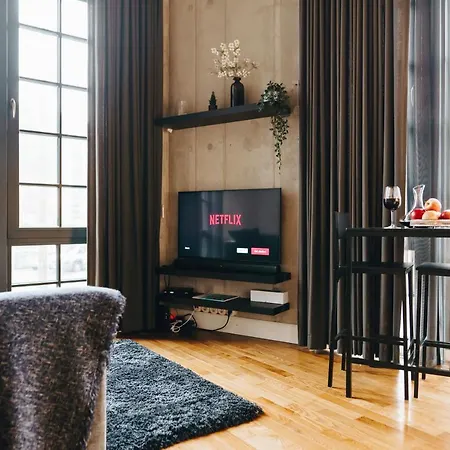 شقة Dream - Exclusive Centre Loft With Free Parking & High Speed Wifi تالين