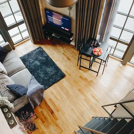 Apartamento Dream - Exclusive Centre Loft With Free Parking & High Speed Wifi Tallin