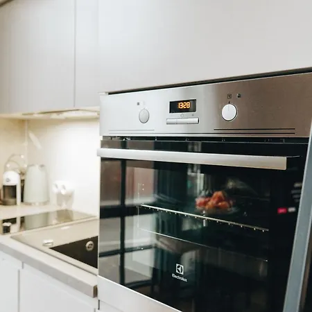 Apartman Dream - Exclusive Centre Loft With Free Parking & High Speed Wifi *